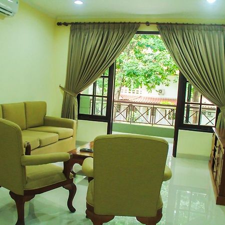 Country Woods Jakarta Aparthotel Cilandak  Екстериор снимка