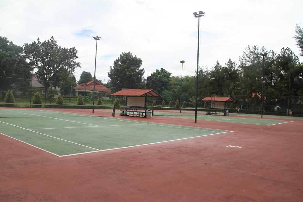 Country Woods Jakarta Aparthotel Cilandak  Екстериор снимка